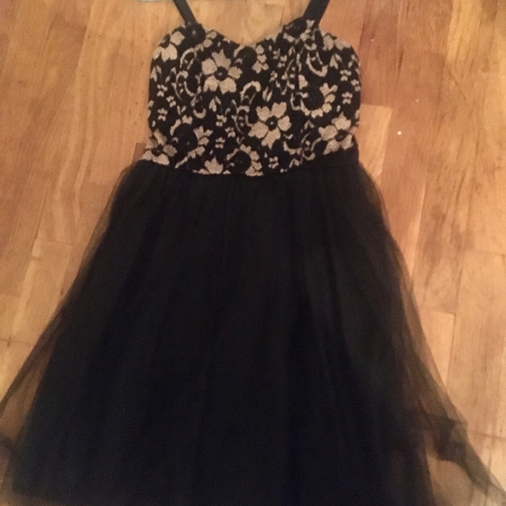 Juniors formal dress